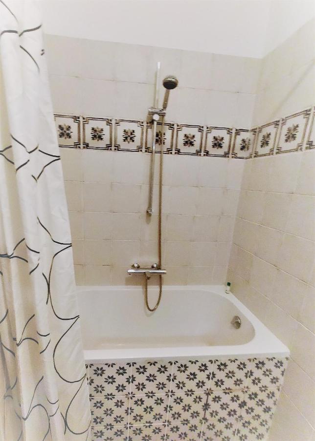 Logis Des Lugats, Gite De Charme La Réole Extérieur photo