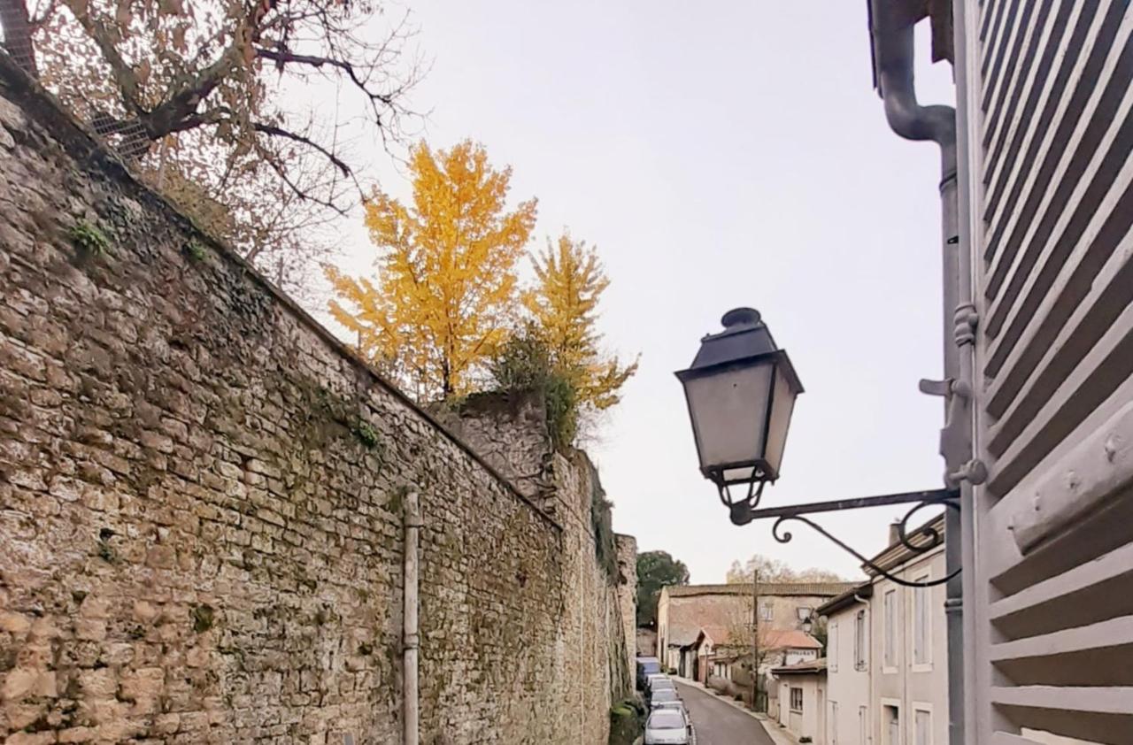 Logis Des Lugats, Gite De Charme La Réole Extérieur photo