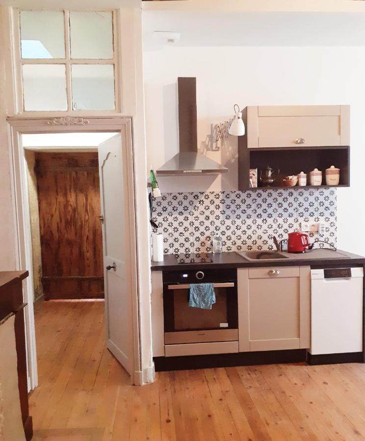 Logis Des Lugats, Gite De Charme La Réole Extérieur photo